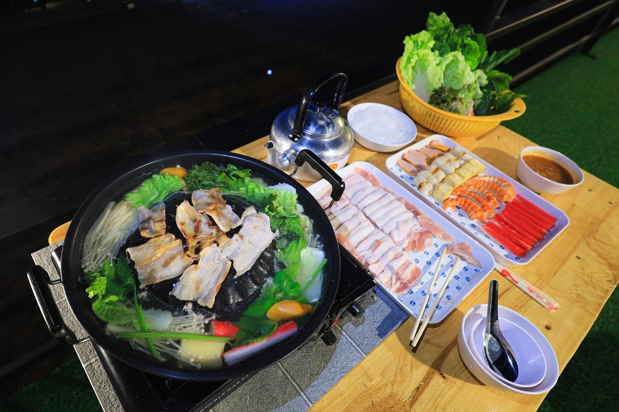 Hotel สวนไร่รุ่งอรุณ Suan Rai Rungarun à Ban Na Pa Paek Extérieur photo