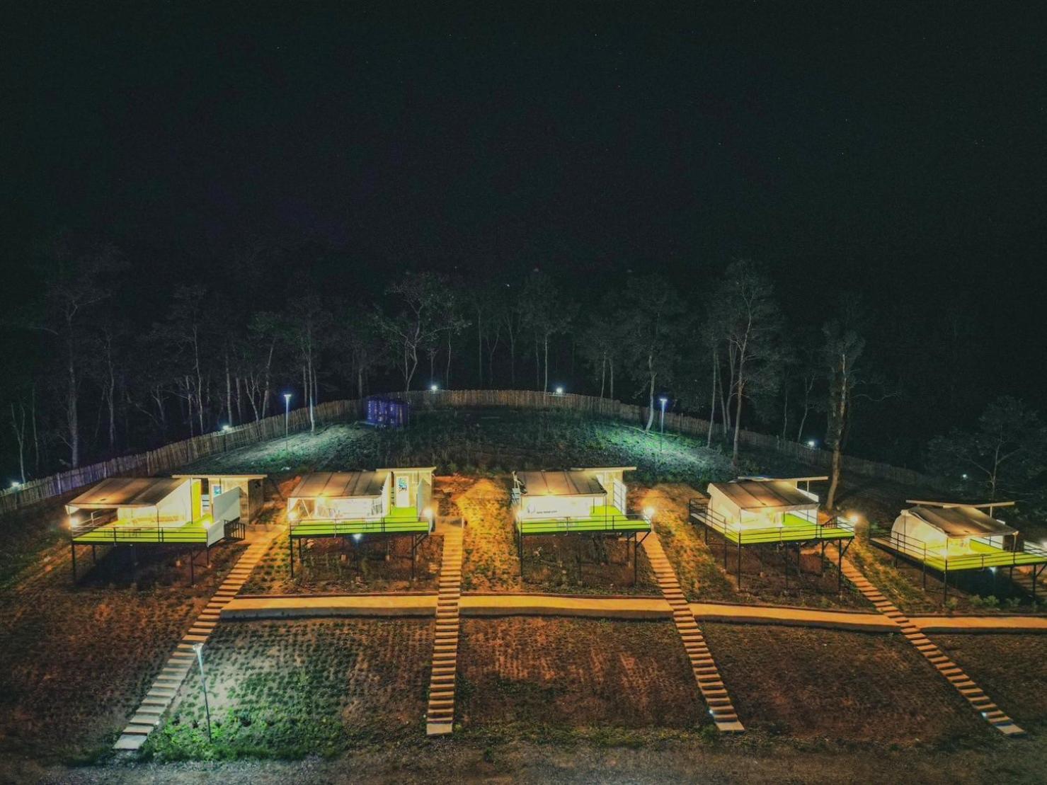 Hotel สวนไร่รุ่งอรุณ Suan Rai Rungarun à Ban Na Pa Paek Extérieur photo